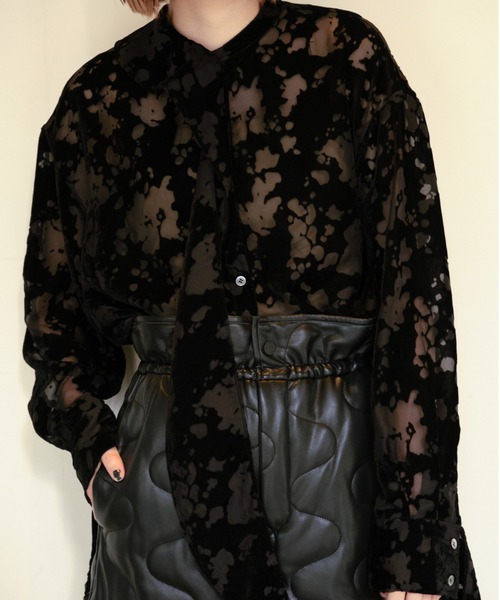 LE CIEL BLEU(ルシェルブルー)の「アブストラクトバーンアウトタイブラウス / Abstract Burnout Tie Blouse(シャツ/ブラウス・レディース・ブラック/グリーン・36)」の15枚目の写真