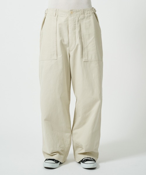 marka（マーカ）の「UTILITY PANTS WIDE（チノパンツ・メンズ・アイボリー/ダークグリーン・1/2）」の11枚目の写真