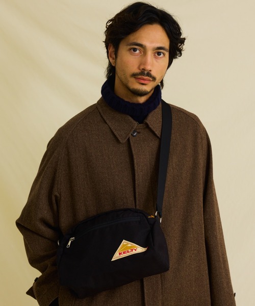 KELTY（ケルティ）の「【KELTY/ケルティ】ラウンドトップショルダーバッグM / ROUND TOP BAG M（ショルダーバッグ・メンズ・ブラック/ブラウン系その他/モカ/タン/ダークグレー/セージグリーン/オリーブ/ネイビー/マスタード・FREE）」の14枚目の写真