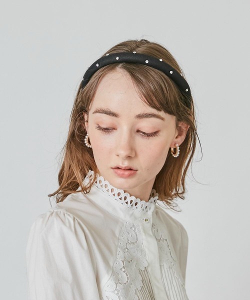 Chapeau d' O（シャポードオー）の「Chapeau d' O  Thin Stone Headband（カチューシャ・レディース・グリーン/ブラウン/ブラック・FREE）」の5枚目の写真