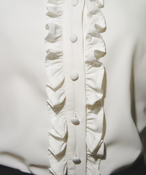 MIRO AMURETTE（ミロアミュレット）の「waiter ribbon blouse/蝶