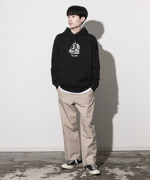 KLON（クローン）の「KLON ILLUSTRATION collab:R11R[beginning]@helmippe PARKA（パーカー・メンズ・ブラック・L size/M size）」の10枚目の写真