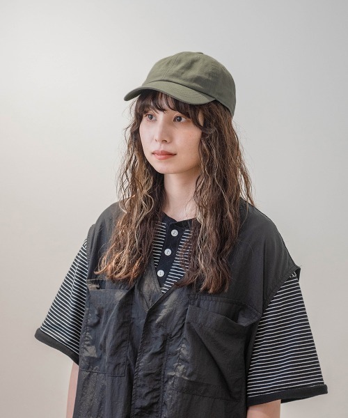ORNERTE(オルネート)の「ORNERTE BASIC 6P CAP_LOW TYPE 【ユニセックス】深さとサイズが選べるUVカットキャップー浅め-(キャップ・メンズ・ブラック/ベージュ/ダークグレー/ホワイト/ネイビー/ブラウン/オリーブ/ライトベージュ・59cm/56cm/65cm/62cm)」の18枚目の写真