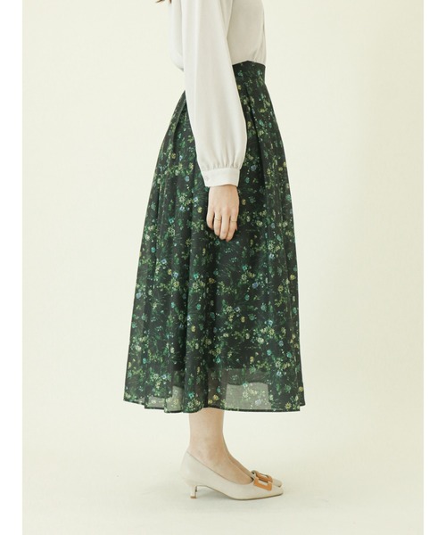 Te chichi（テチチ）の「フラワープリントフレアスカート（スカート・レディース・ブルー/ブラック/オフホワイト・MEDIUM/SMALL）」の17枚目の写真