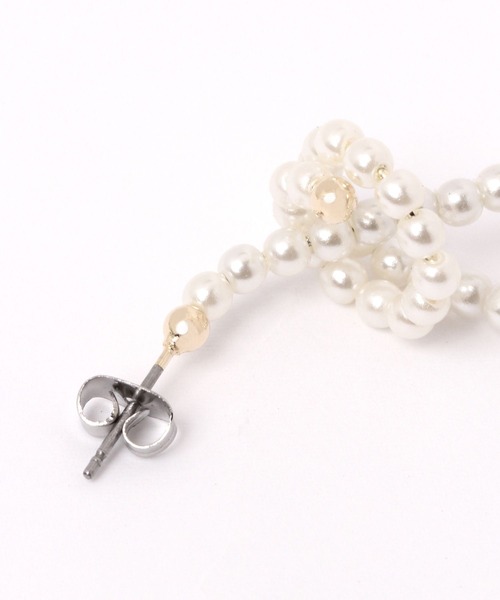 GLOBAL WORK（グローバルワーク）の「ノットデザインピアス/一部店舗限定/189305（ピアス（両耳用）・レディース・オフホワイト/ホワイト・FREE）」の4枚目の写真