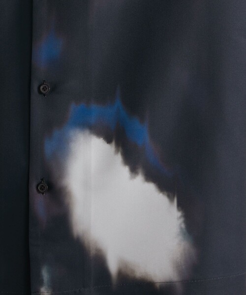 UNITED TOKYO（ユナイテッドトウキョウ）の「クラウドパターンオープンカラーシャツ（シャツ/ブラウス・メンズ・ネイビー/ライトグレー/ブラック・1/2）」の4枚目の写真