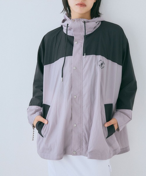 KANGOL SPORT(カンゴールスポーツ)の「【KANGOL SPORT】ワイドマウンテンパーカー《撥水》(ブルゾン・レディース・ラベンダー/ベージュ/ホワイト/ブラック/ライトベージュ/カーキ/ベージュ系その他/パープル系その他/ホワイト系その他/ブラック系その他/サックスブルー・LL/M/L)」の11枚目の写真