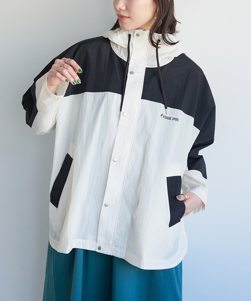 KANGOL SPORT(カンゴールスポーツ)の「【KANGOL SPORT】ワイドマウンテンパーカー《撥水》(ブルゾン・レディース・ラベンダー/ベージュ/ホワイト/ブラック/ライトベージュ/カーキ/ベージュ系その他/パープル系その他/ホワイト系その他/ブラック系その他/サックスブルー・LL/M/L)」の2枚目の写真