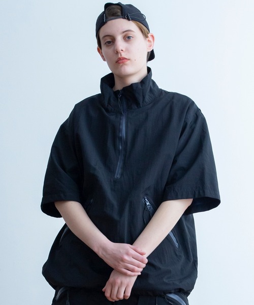 Universal Style Wear(ユニバーサルスタイルウェア)の「Universal Style Wear ハーフジップ スタンド アノラック(その他トップス・メンズ・ブラック/パープル/オフホワイト/グリーン・LARGE/MEDIUM/X-LARGE)」の3枚目の写真