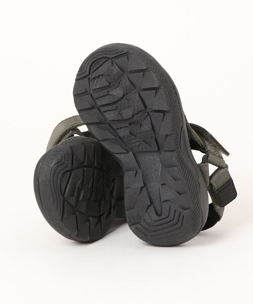 MAD FOOT（マッドフット）の「MADFOOT! マッドフット キッズ スポーツサンダル【2WAY/踵ベルトを外せる】アウトドア ストラップサンダル 860002（サンダル・キッズ・カーキ/ブラック系その他/ブルー系その他2・18.0cm/19.0cm/21.0cm/17.0cm/20.0cm/22.0cm/23.0cm/24.0cm/16.0cm）」の4枚目の写真