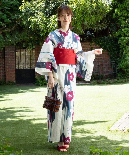 Honeys(ハニーズ)の「浴衣(浴衣・レディース・ホワイト系その他/ブラック系その他/ホワイト系その他2/ネイビー系/ブラック系その他2・F)」の2枚目の写真