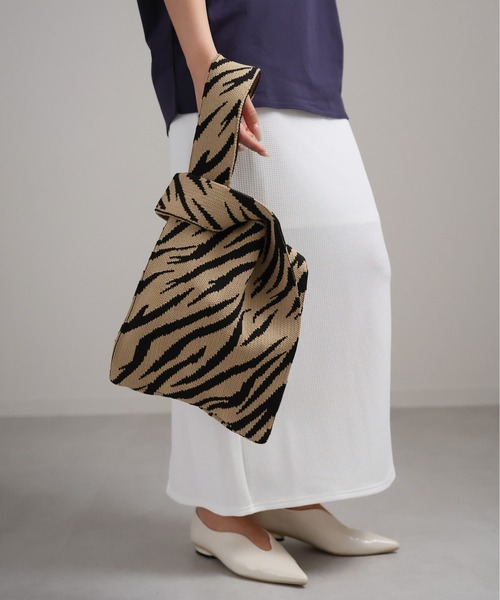 sakishimatokyo（サキシマトーキョー）の「ゼブラ柄ハンドBAG（ハンドバッグ・レディース・オフホワイト/ベージュ・FREE）」の5枚目の写真