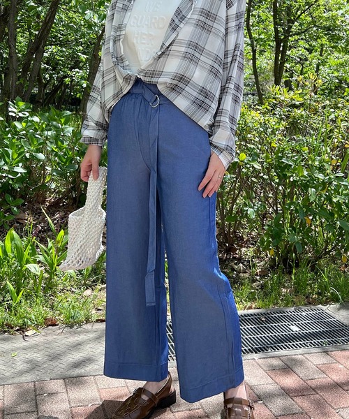 Auntie Rosa(アンティローザ)の「【Louis Beaute】デニムライクワイドイージーパンツ(その他パンツ・レディース・ブルー・SMALL/MEDIUM)」の1枚目の写真