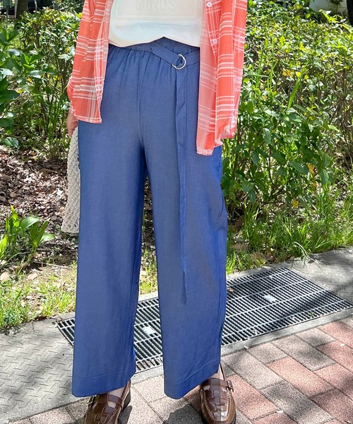 Auntie Rosa(アンティローザ)の「【Louis Beaute】デニムライクワイドイージーパンツ(その他パンツ・レディース・ブルー・SMALL/MEDIUM)」の2枚目の写真