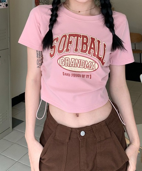 LYEON(リヨン)の「サイドシャーリングロゴTシャツ(Tシャツ/カットソー・レディース・ピンク/ベージュ/ホワイト/チャコールグレー・FREE)」の4枚目の写真