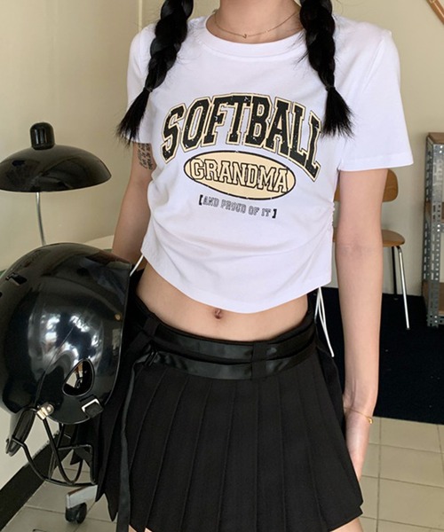 LYEON(リヨン)の「サイドシャーリングロゴTシャツ(Tシャツ/カットソー・レディース・ピンク/ベージュ/ホワイト/チャコールグレー・FREE)」の8枚目の写真