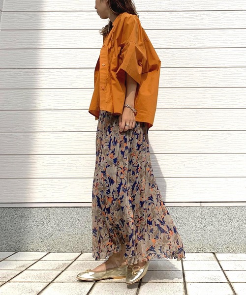 Q（キュー）の「アクセントフラワープリーツスカート（スカート・レディース・ブラック系/ブルー系・MEDIUM）」の4枚目の写真