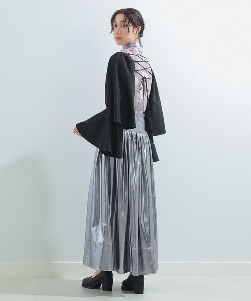 Ray BEAMS（レイビームス）の「Ray BEAMS / フレア アーム ボレロ（カーディガン/ボレロ・レディース・ベージュ/ブラック・ONE SIZE）」の4枚目の写真