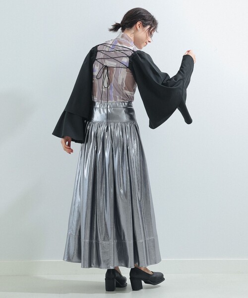 Ray BEAMS（レイビームス）の「Ray BEAMS / フレア アーム ボレロ（カーディガン/ボレロ・レディース・ベージュ/ブラック・ONE SIZE）」の5枚目の写真