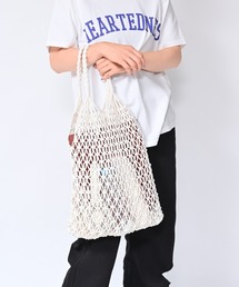 マクラメ」に該当するバッグ（ホワイト/白色系）ファッション