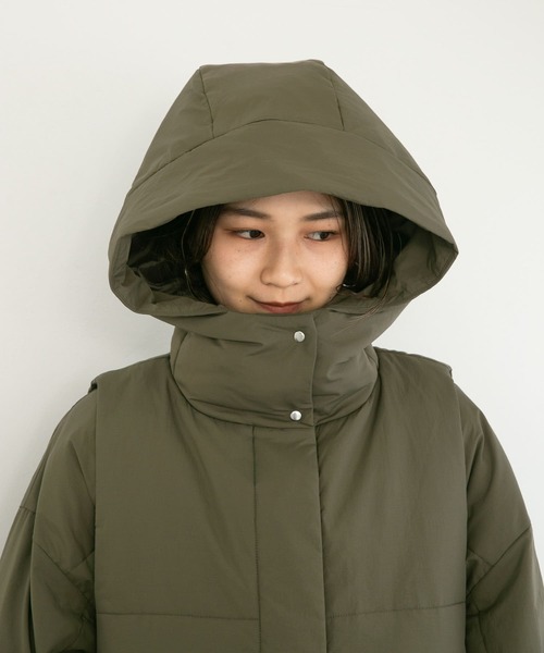 KBF（ケイビーエフ）の「ベストSETミドル丈中綿ジャケット（ダウン