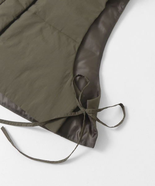 KBF(ケイビーエフ)の「ベストSETミドル丈中綿ジャケット(ダウンジャケット/コート・レディース・アイボリー/カーキ/ブラック・ONE)」の6枚目の写真