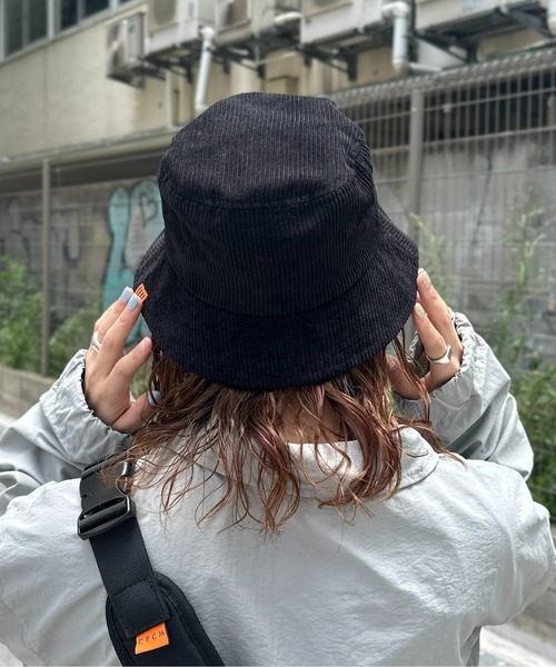 UNIVERSAL OVERALL(ユニバーサルオーバーオール)の「コーデュロイバケハ(ハット・メンズ・アイボリー/ブラック/ブラック系その他/チャコールグレー/サックスブルー/オフホワイト・FREE)」の18枚目の写真