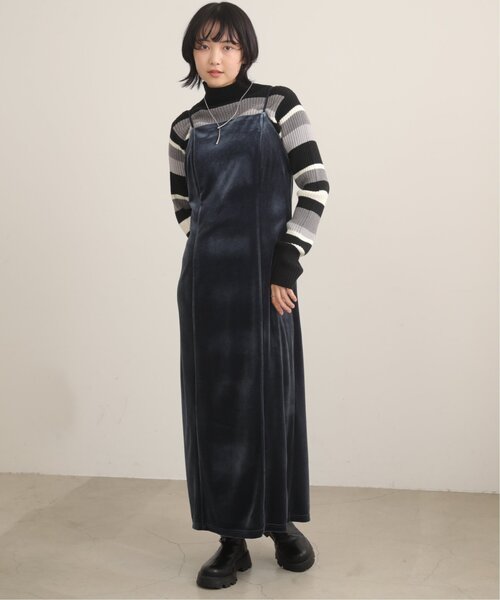 RAY CASSIN（レイカズン）の「ストレートベロアキャミワンピース（ワンピース・レディース・ブラック/カーキ/ブルー・FREE）」の3枚目の写真