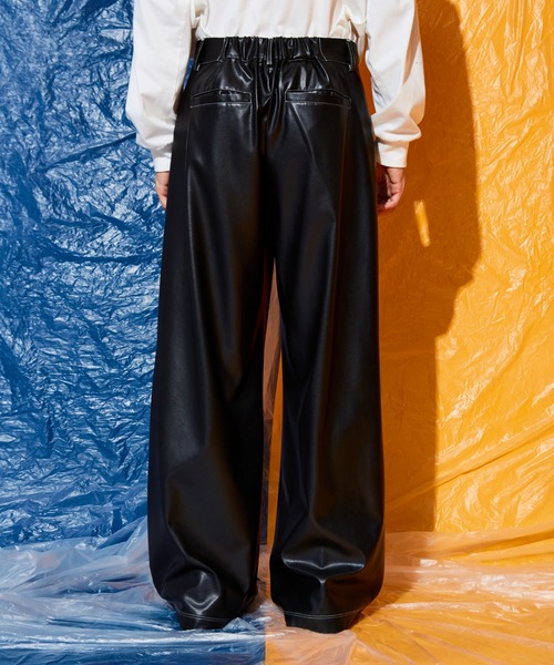 Adoon plain(アドーンプレーン)の「fake leather wide pants(その他パンツ・メンズ・ブラック/ブロンズ・SMALL/LARGE/MEDIUM)」の20枚目の写真