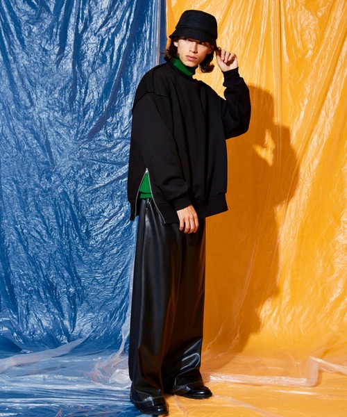 Adoon plain(アドーンプレーン)の「fake leather wide pants(その他パンツ・メンズ・ブラック/ブロンズ・SMALL/LARGE/MEDIUM)」の12枚目の写真