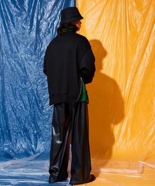 Adoon plain(アドーンプレーン)の「fake leather wide pants(その他パンツ・メンズ・ブラック/ブロンズ・SMALL/LARGE/MEDIUM)」の14枚目の写真