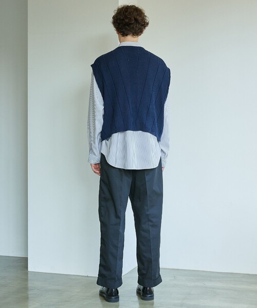 PUBLIC TOKYO(パブリックトウキョウ)の「ショートノースリーブニットベスト(ベスト・メンズ・ダークグレー/ネイビー・FREE)」の9枚目の写真