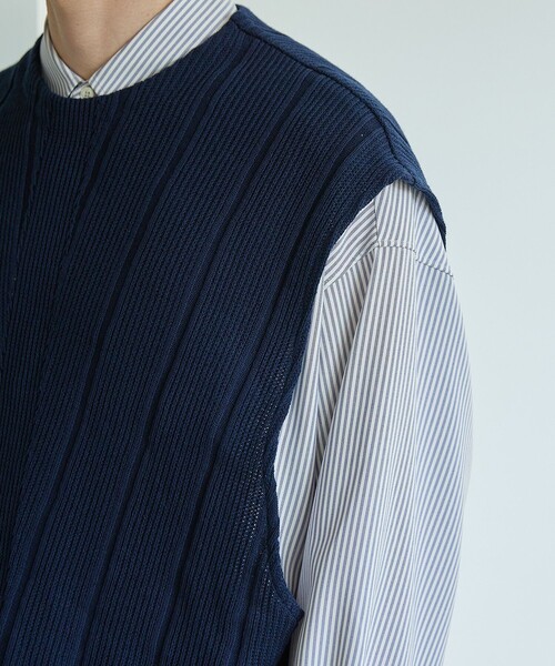 PUBLIC TOKYO(パブリックトウキョウ)の「ショートノースリーブニットベスト(ベスト・メンズ・ダークグレー/ネイビー・FREE)」の12枚目の写真