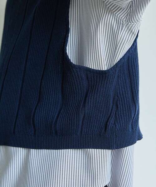 PUBLIC TOKYO(パブリックトウキョウ)の「ショートノースリーブニットベスト(ベスト・メンズ・ダークグレー/ネイビー・FREE)」の13枚目の写真
