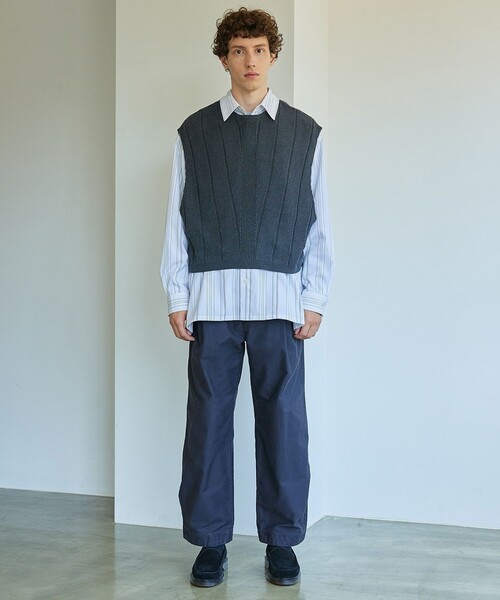 PUBLIC TOKYO(パブリックトウキョウ)の「ショートノースリーブニットベスト(ベスト・メンズ・ダークグレー/ネイビー・FREE)」の19枚目の写真