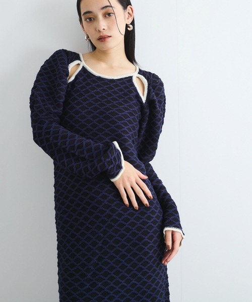 VIS（ビス）の「【洗える】クロスジャガードデザインニットワンピース（ワンピース・レディース・グレー/ブラック系その他/ホワイト系その他5・FREE）」の3枚目の写真