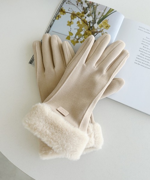 MYMOOD.（マイムード）の「【スマホ対応】裏起毛ファー手袋（手袋・レディース・ブラック/ベージュ/ピンク/グレー・FREE）」の4枚目の写真