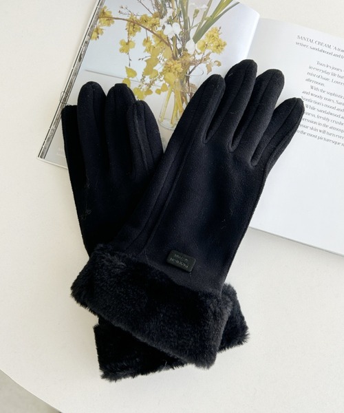MYMOOD.（マイムード）の「【スマホ対応】裏起毛ファー手袋（手袋・レディース・ブラック/ベージュ/ピンク/グレー・FREE）」の2枚目の写真