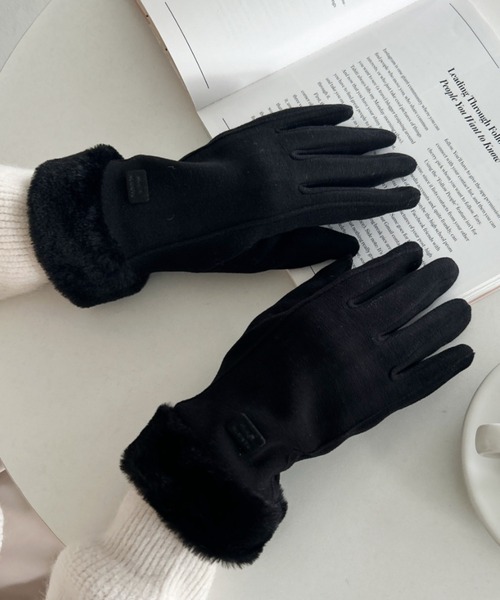 MYMOOD.（マイムード）の「【スマホ対応】裏起毛ファー手袋（手袋・レディース・ブラック/ベージュ/ピンク/グレー・FREE）」の8枚目の写真
