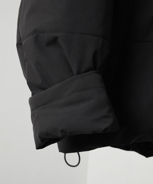Alfred Alex(アルフレッドアレックス)の「【Alfred Alex】functional fabric big padding jacket / ファンクショナルボリュームパディングジャケット(ダウンジャケット/コート・メンズ・オフホワイト/ブラック/ライトグレー系/チャコール/サックスブルー/ダークブラウン/ワイン系/ダークブルー・S/M/L)」の18枚目の写真