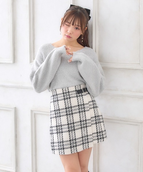 INGNI（イング）の「Vネックフェザーヤーンラメニット（ニット/セーター・レディース・アイボリー/ピンク/ブルー・M）」の4枚目の写真