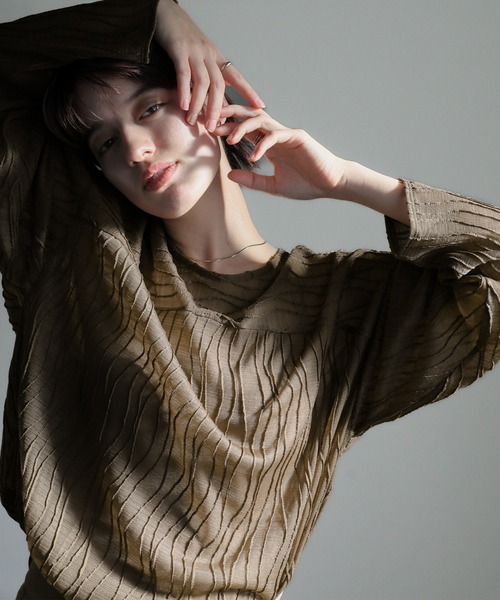 select MOCA（セレクトモカ）の「ウェーブシアートップス（Tシャツ/カットソー・レディース・カーキオリーブ/アイボリー/ブラック/ベージュ・FREE）」の4枚目の写真