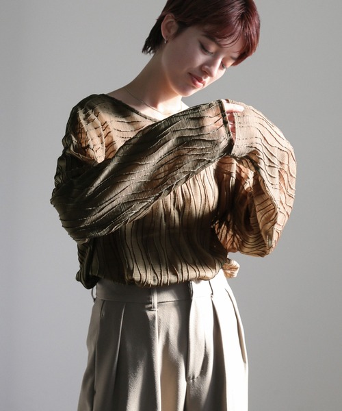 select MOCA（セレクトモカ）の「ウェーブシアートップス（Tシャツ/カットソー・レディース・カーキオリーブ/アイボリー/ブラック/ベージュ・FREE）」の6枚目の写真