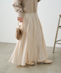 【Du noir】パウダーサテンフレアスカート