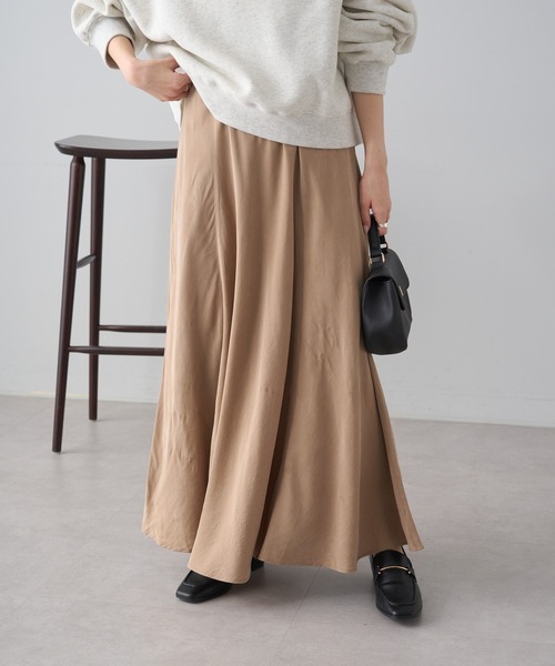 PUAL CE CIN（ピュアルセシン）の「【Du noir】パウダーサテンフレアスカート（スカート・レディース・ベージュ/ブラック/アイボリー・FREE）」の7枚目の写真