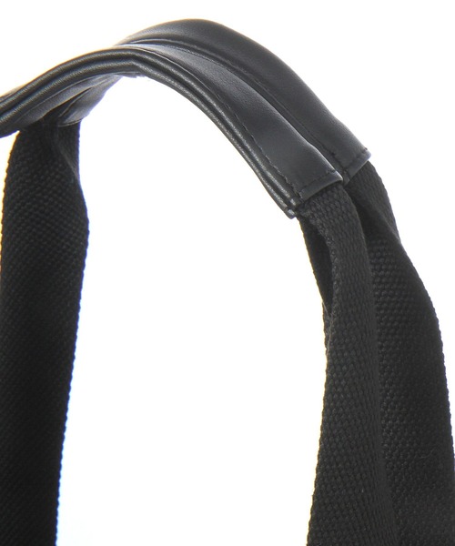 LAKOLE（ラコレ）の「ネオプレーンシンプルトートバッグ / 996077（トートバッグ・メンズ・ブラック/サンドグレー/チャコール・FREE）」の7枚目の写真