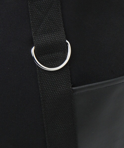 LAKOLE（ラコレ）の「ネオプレーンシンプルトートバッグ / 996077（トートバッグ・メンズ・ブラック/サンドグレー/チャコール・FREE）」の8枚目の写真