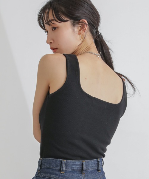NANO universe(ナノユニバース)の「抗菌防臭リブスクエアタンク(タンクトップ・レディース・ブラック/ピンク/キナリ・FREE)」の6枚目の写真