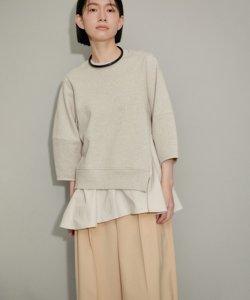 ADAM ET ROPE'(アダムエロペ)の「【WEB限定・サステナブル】ペプラムコンビスウェットプルオーバー(スウェット・レディース・ホワイト/キナリ/ブラック・FREE)」の4枚目の写真