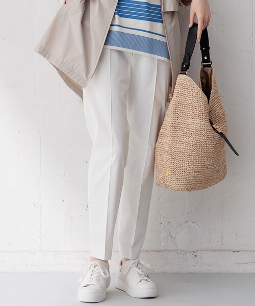 【セール】【洗える】コットンサテンストレッチ テーパードパンツ（その他パンツ）｜23区（ニジュウサンク） 8,554円